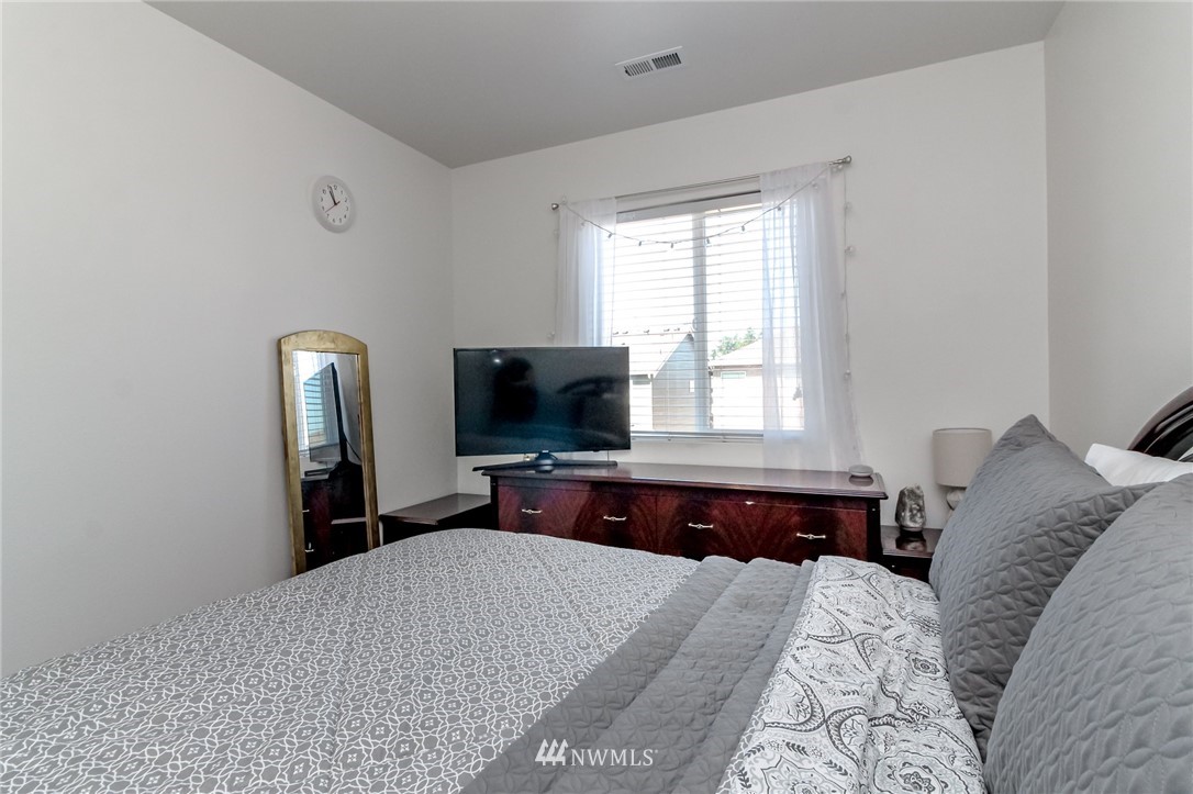 4848 East R Street Tacoma, WA 98404 - Photo 33 of 39