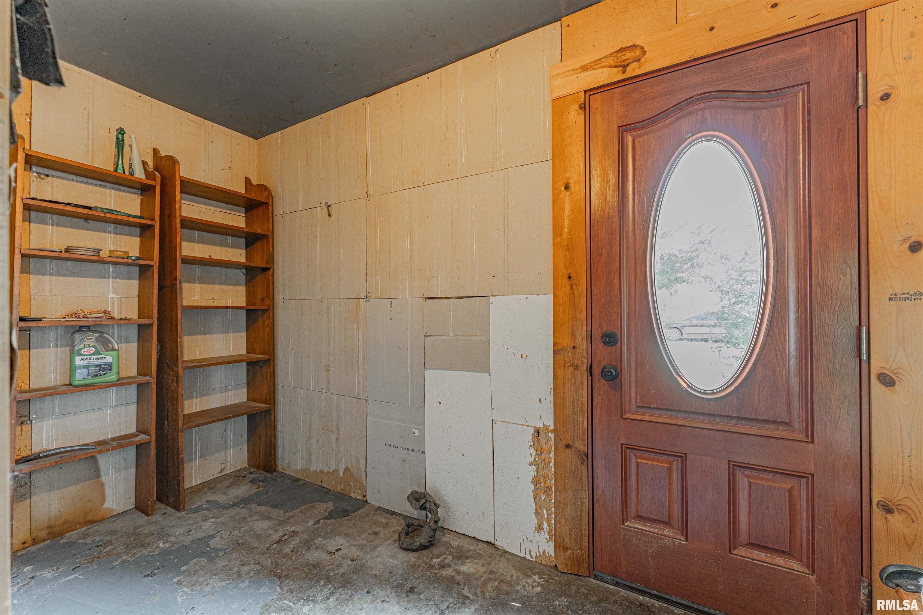 302 4th Street Lincoln, IL 62656 - Photo 13 of 23