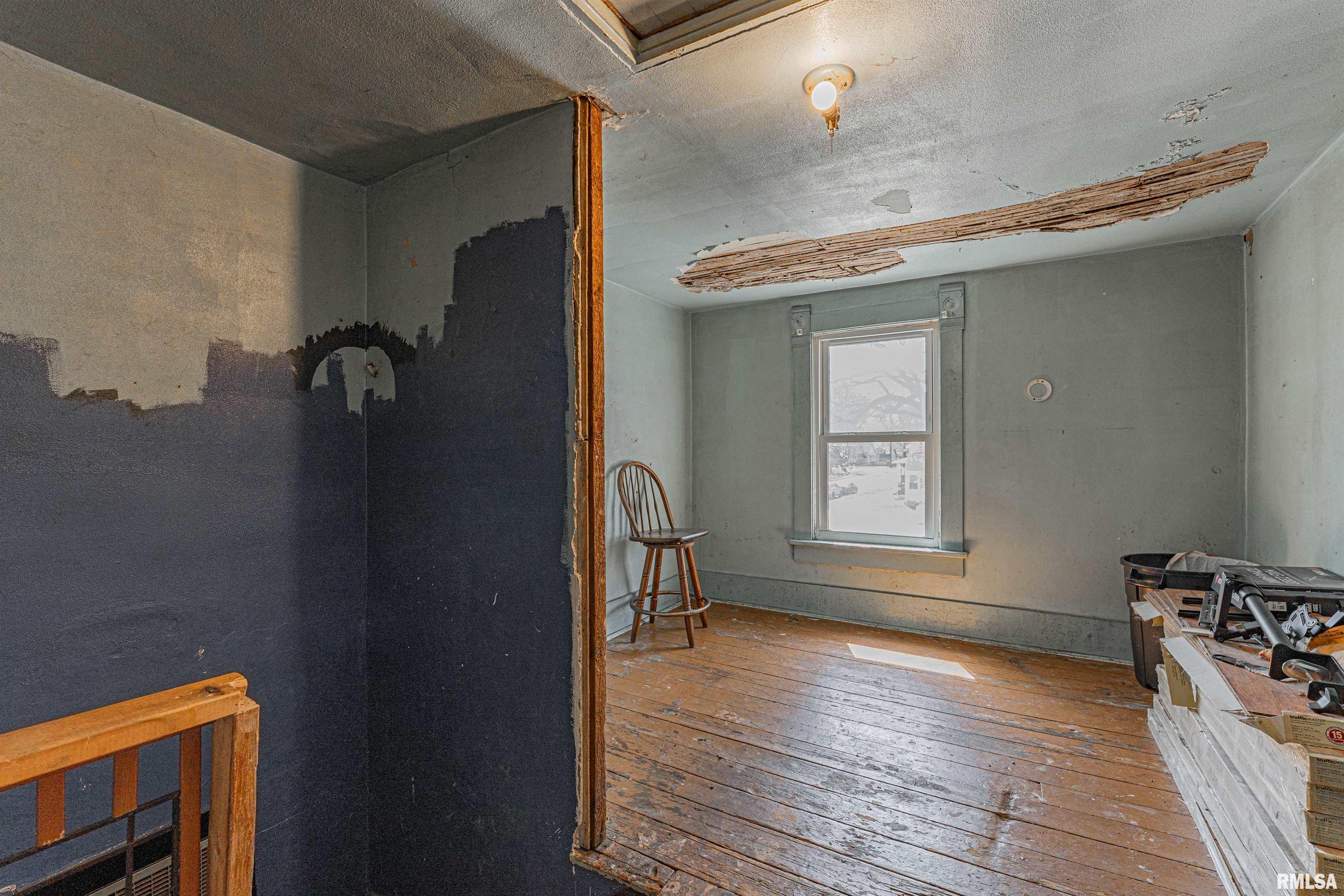 302 4th Street Lincoln, IL 62656 - Photo 14 of 23