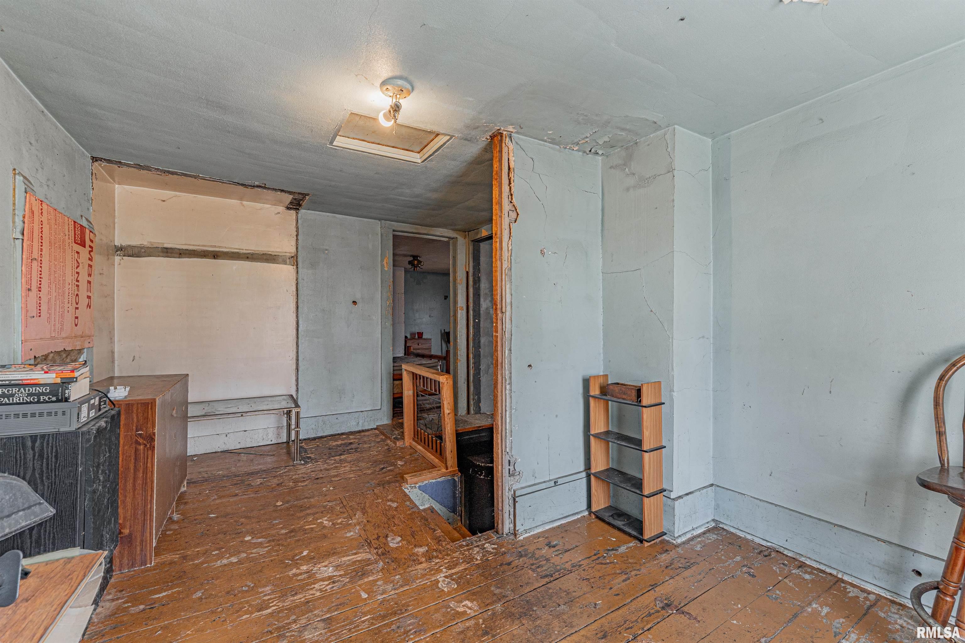 302 4th Street Lincoln, IL 62656 - Photo 15 of 23