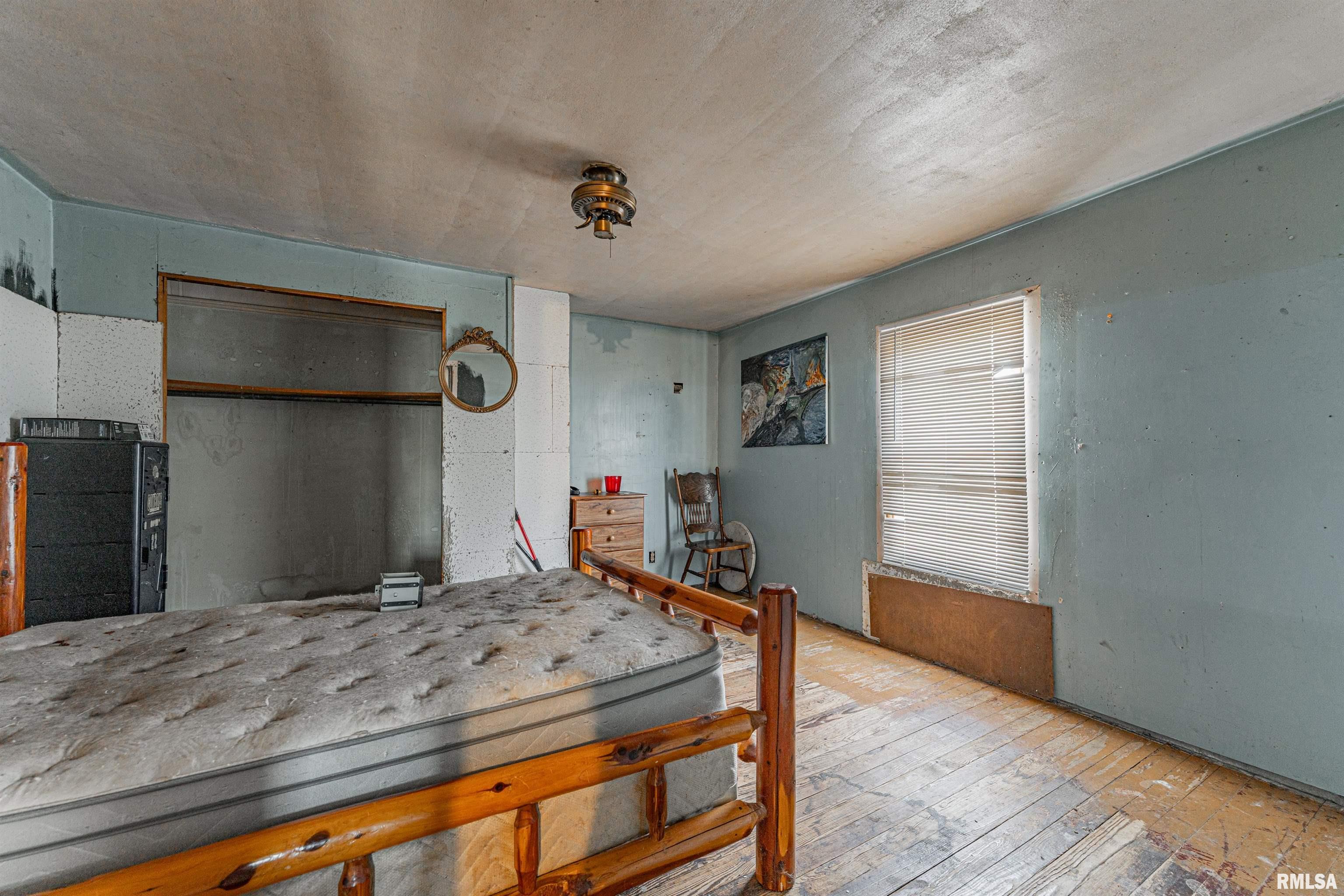 302 4th Street Lincoln, IL 62656 - Photo 18 of 23