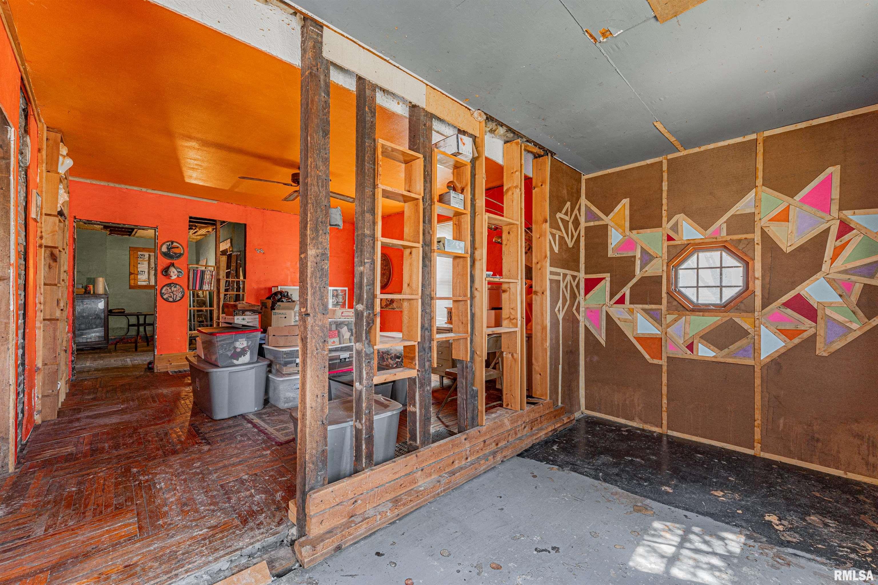 302 4th Street Lincoln, IL 62656 - Photo 3 of 23