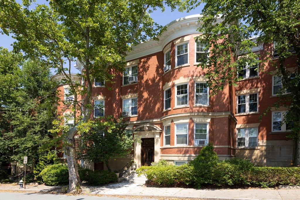 231 Rawson Road, Unit 6 Brookline, MA 02445 - Photo 1 of 10