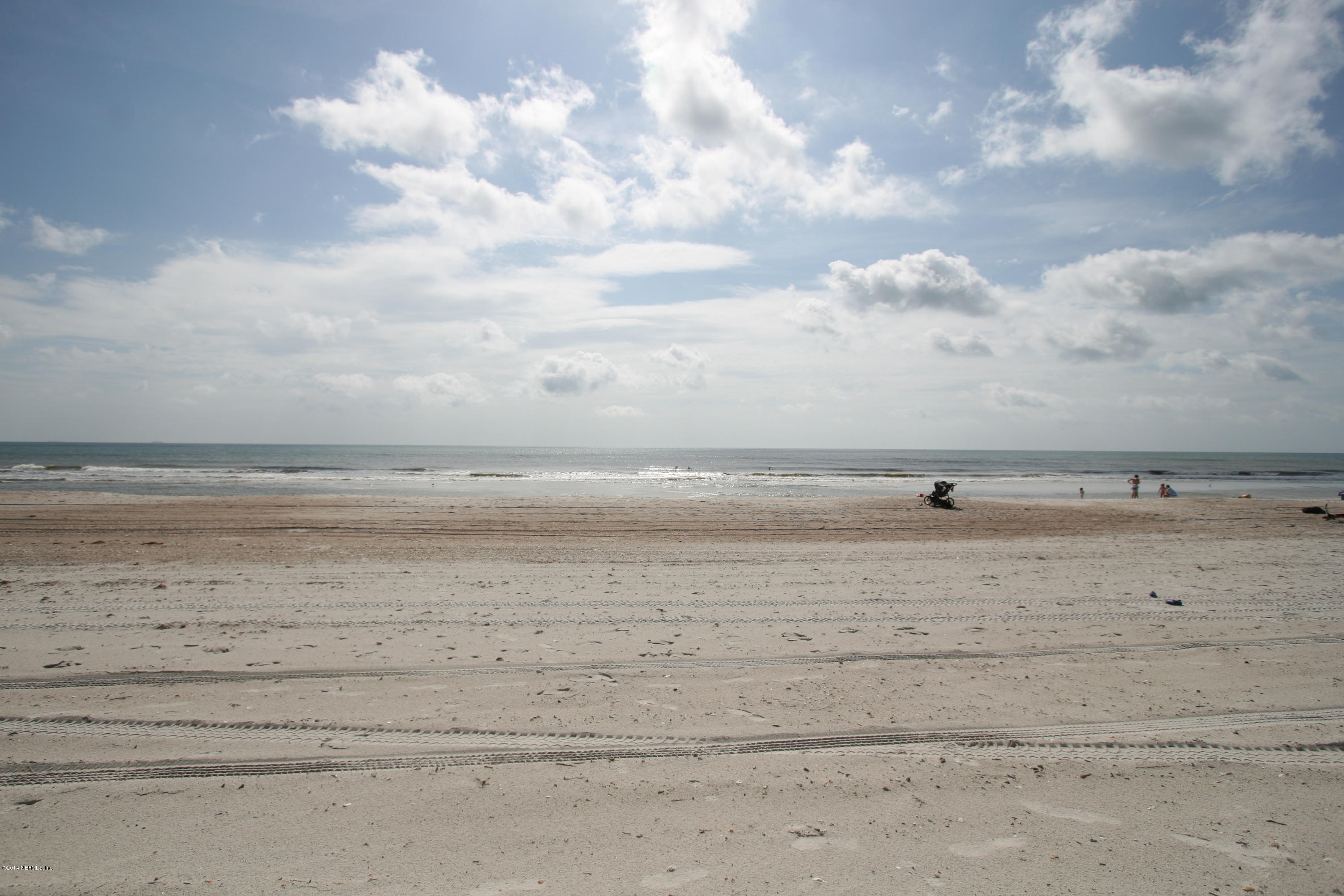 71 19th Street Atlantic Beach, FL 32233 - Photo 28 of 30 a view of an ocean beach