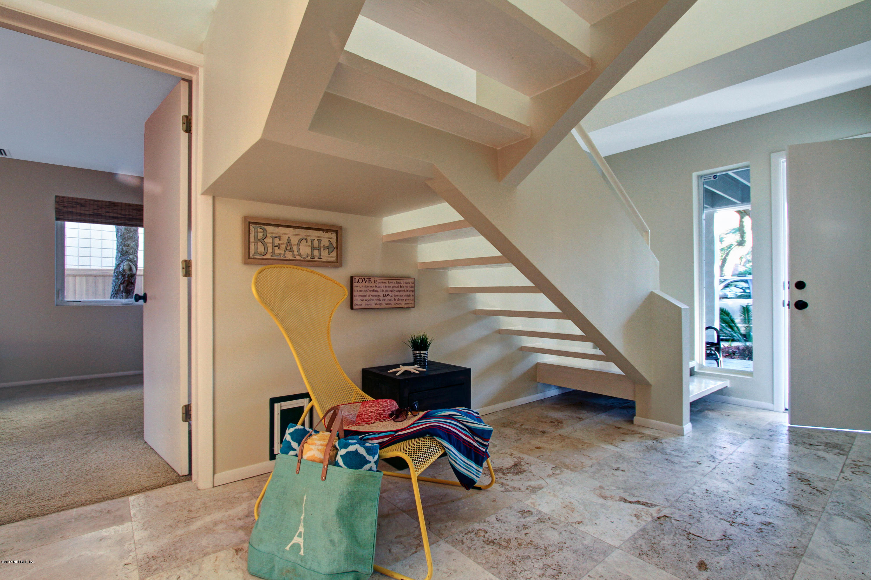 71 19th Street Atlantic Beach, FL 32233 - Photo 4 of 30 a room with lots of gym equipment