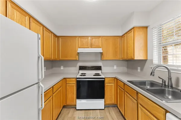 $1,595 | 2419 Brittain Court, College Station, TX 77845