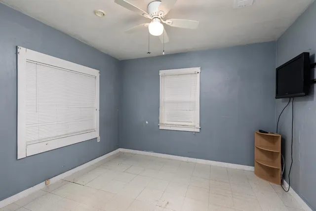 $294,000 | 1044 South Hope Avenue, Reedley, CA 93654