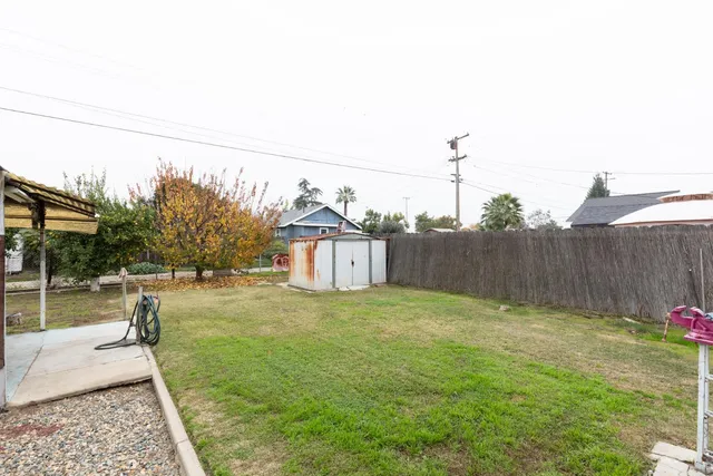 $294,000 | 1044 South Hope Avenue, Reedley, CA 93654