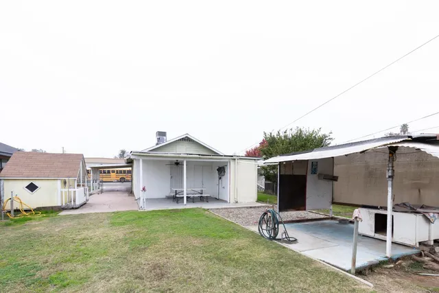 $294,000 | 1044 South Hope Avenue, Reedley, CA 93654