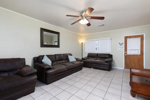 $294,000 | 1044 South Hope Avenue, Reedley, CA 93654