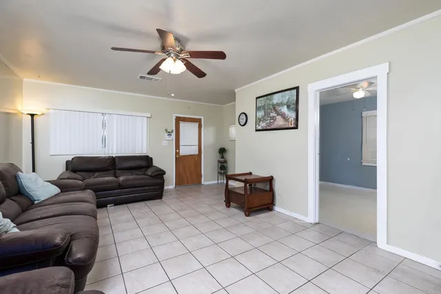 $294,000 | 1044 South Hope Avenue, Reedley, CA 93654