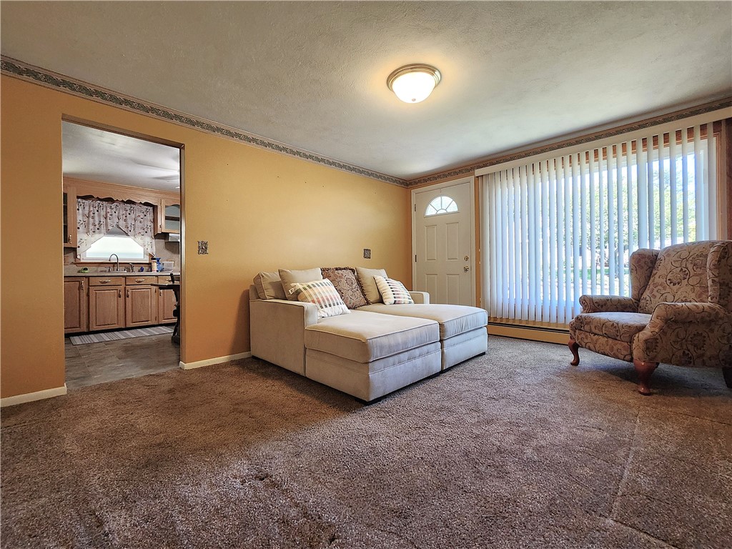 7 Dell Street Coventry, RI 02816 - Photo 8 of 26