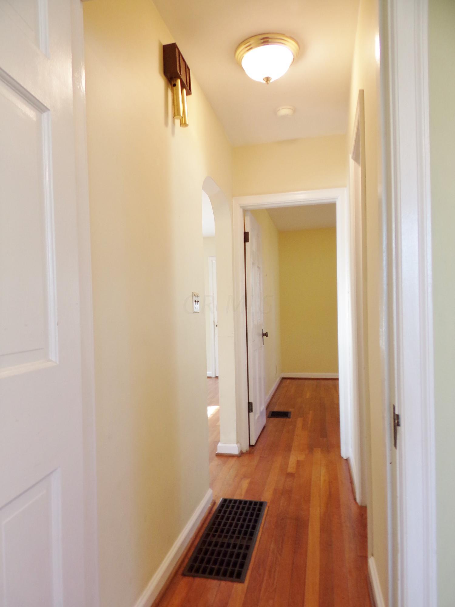 315 Wetmore Road Columbus, OH 43214 - Photo 24 of 32 Gallery Image 24