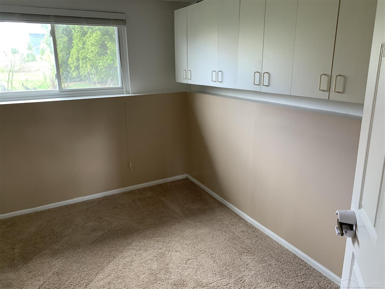 741 Kentucky Drive Rochester, MI 48307 - Photo 12 of 20