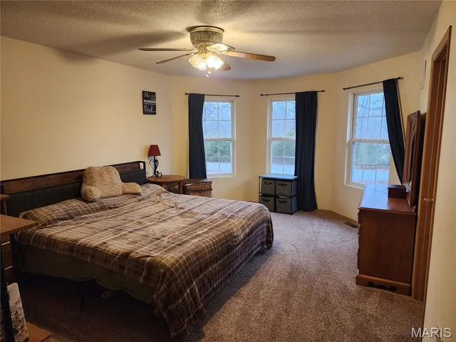 $254,900 | 670 Lone Pine Road, Houston, MO 65483