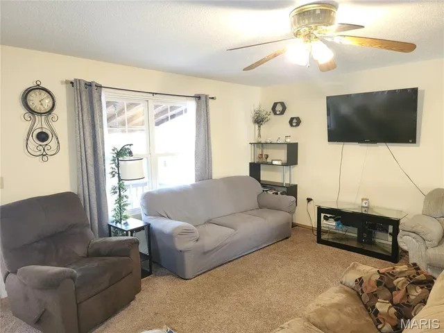 $254,900 | 670 Lone Pine Road, Houston, MO 65483