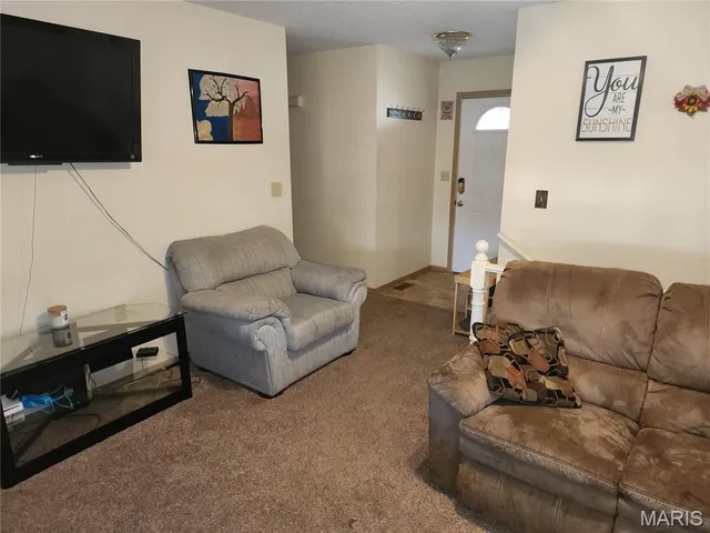 $254,900 | 670 Lone Pine Road, Houston, MO 65483