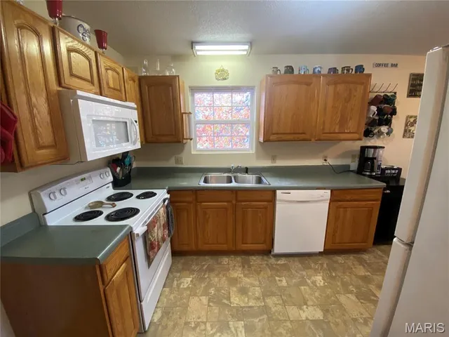 $254,900 | 670 Lone Pine Road, Houston, MO 65483