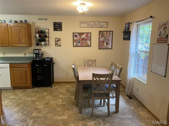 $254,900 | 670 Lone Pine Road, Houston, MO 65483