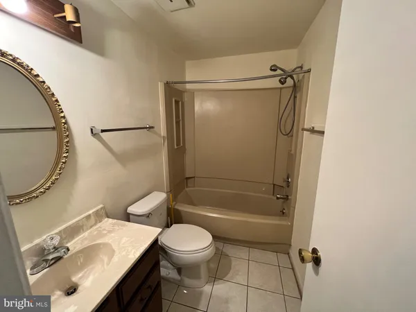 $2,950 | 2922 Amberleigh Way, Fairfax, VA 22031
