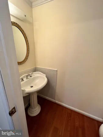 $2,950 | 2922 Amberleigh Way, Fairfax, VA 22031