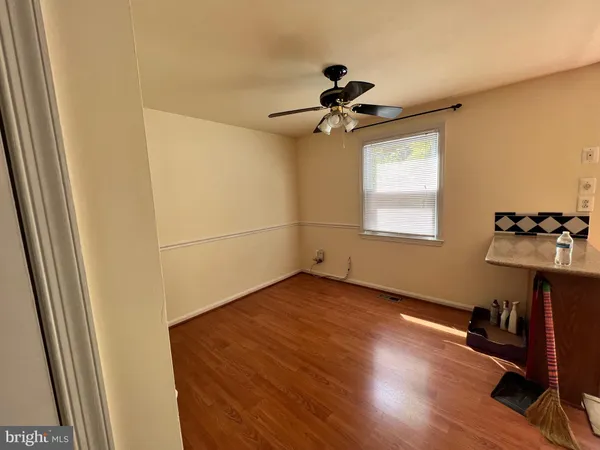 $2,950 | 2922 Amberleigh Way, Fairfax, VA 22031