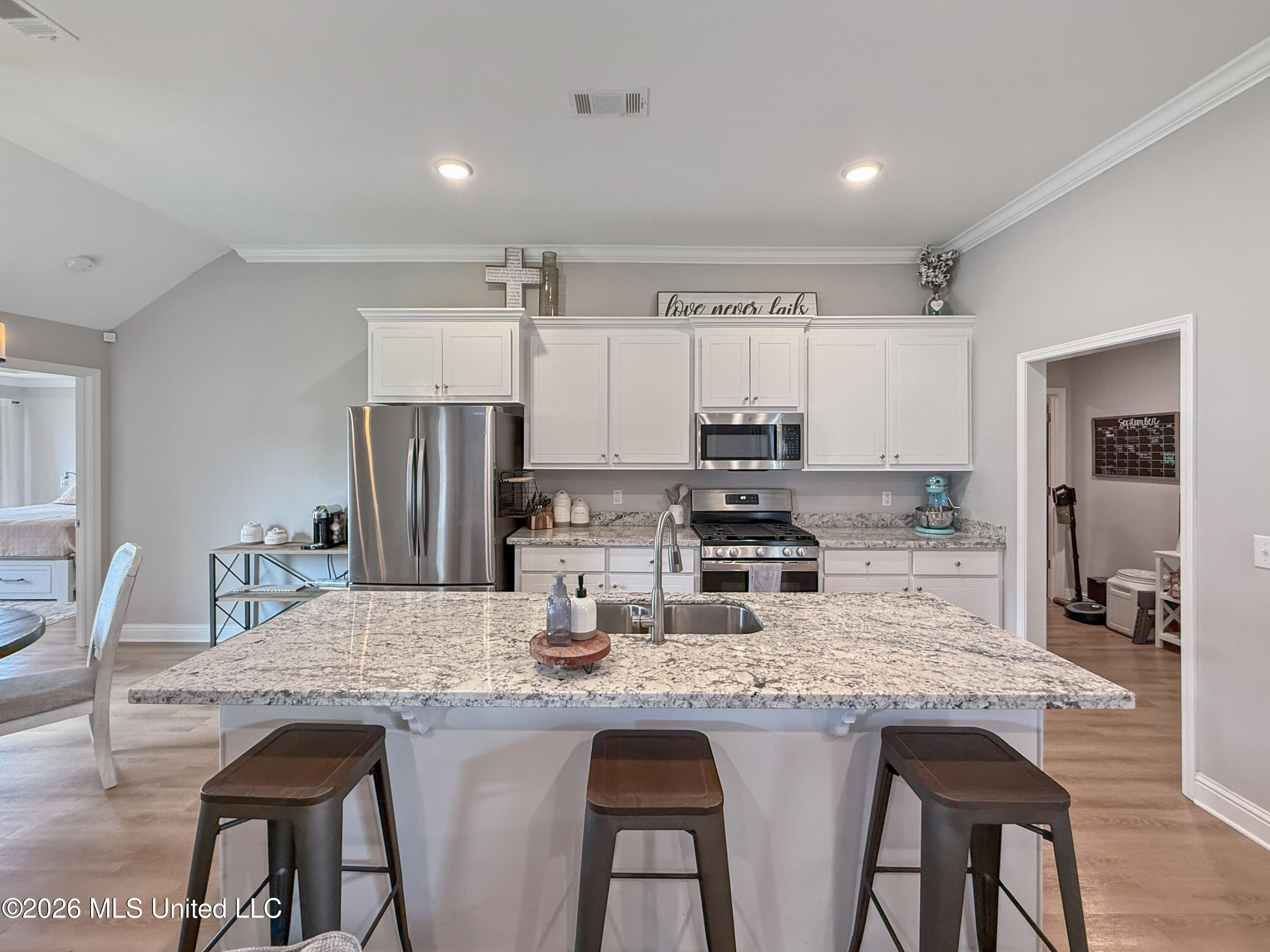 708 Silver Bend Pearl, MS 39208 - Photo 7 of 23 5f81c2434be3ba1094800f196a6897c779f0be46
