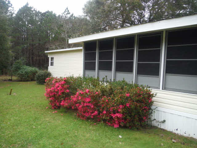 1220 Chagrin Drive Lillian, AL 36549 - Photo 22 of 22 Side yard