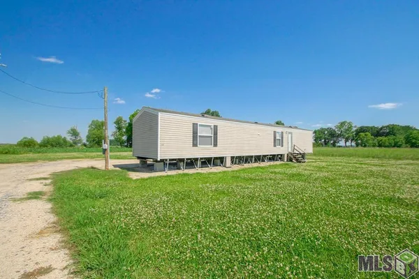 $1,200 | 12990 Laws Lane, Lakeland, LA 70752