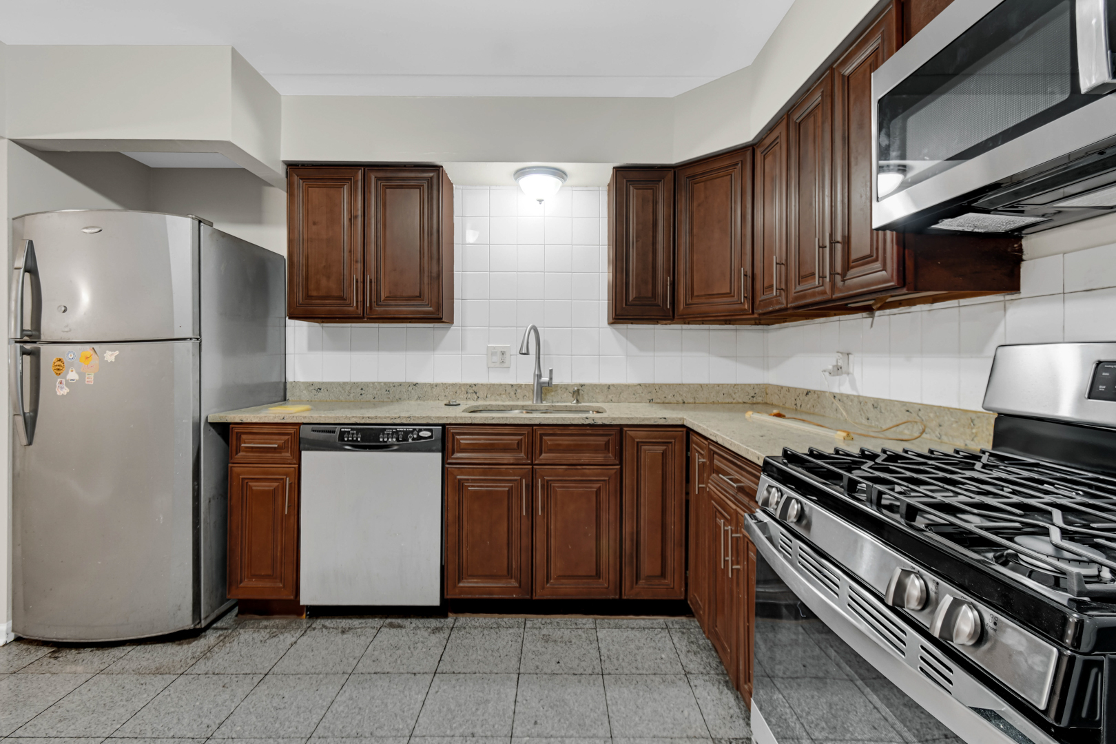 228 East Bailey Road, Unit A Naperville, IL 60565 - Photo 5 of 23