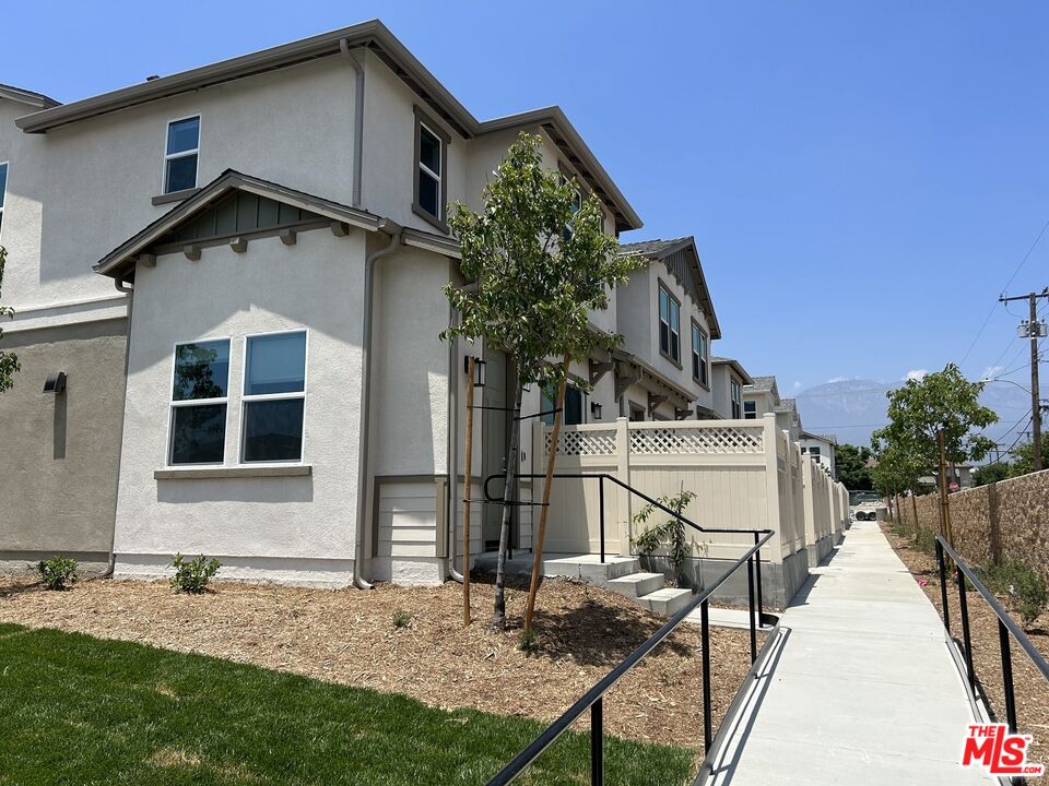 a view of house along with street