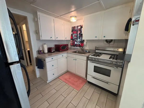 $1,550 | 70260 Bing Crosby Drive, Unit 24, Rancho Mirage, CA 92270