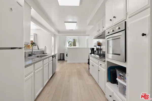 $995,000 | 10124 Jimenez Street, Lakeview Terrace, CA 91342