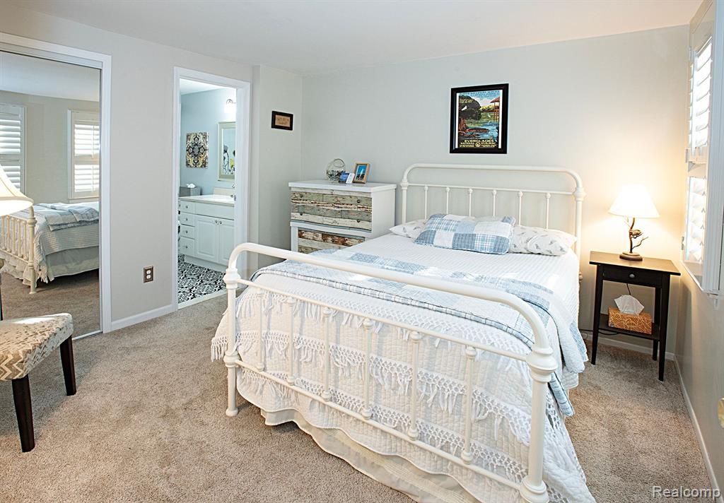 378 Willow Grove Lane Rochester Hills, MI 48307 - Photo 32 of 42