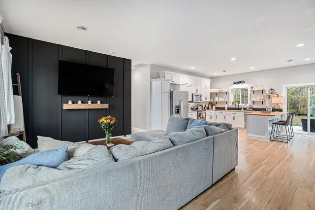 $269,000 | 1056 Brookwood Drive, Quincy, MI 49082