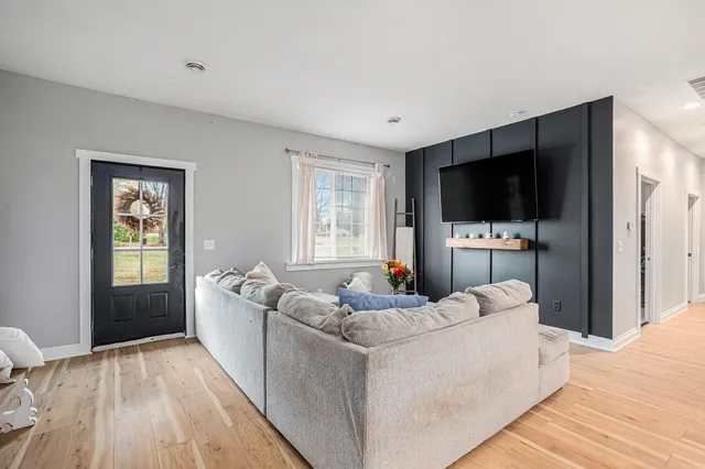 $269,000 | 1056 Brookwood Drive, Quincy, MI 49082