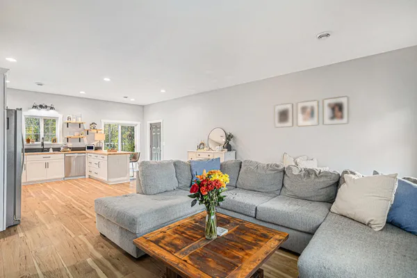 $250,000 | 1056 Brookwood Drive, Quincy, MI 49082