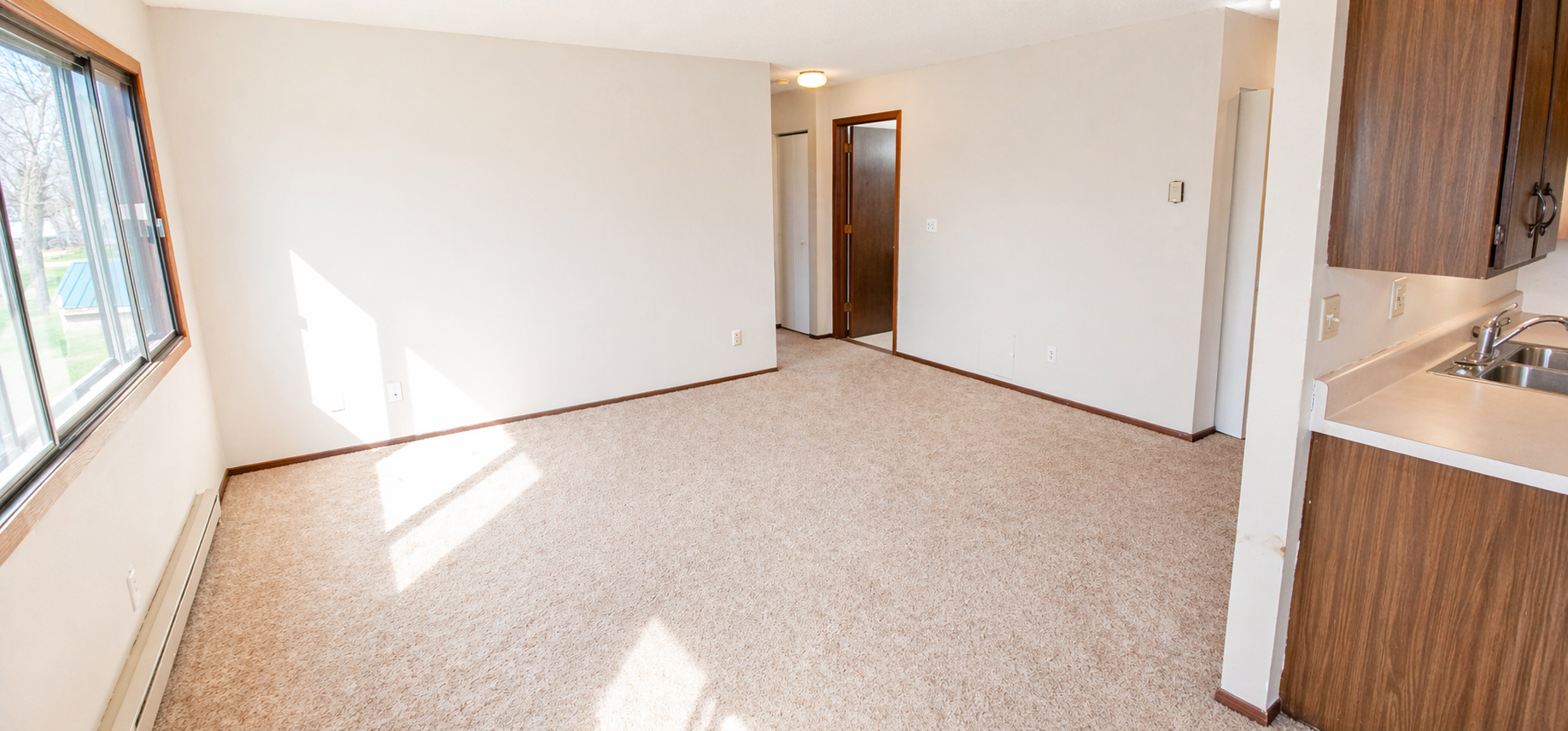 328 Lake Street, Unit 7 Clinton, MN 56225 - Photo 7 of 13
