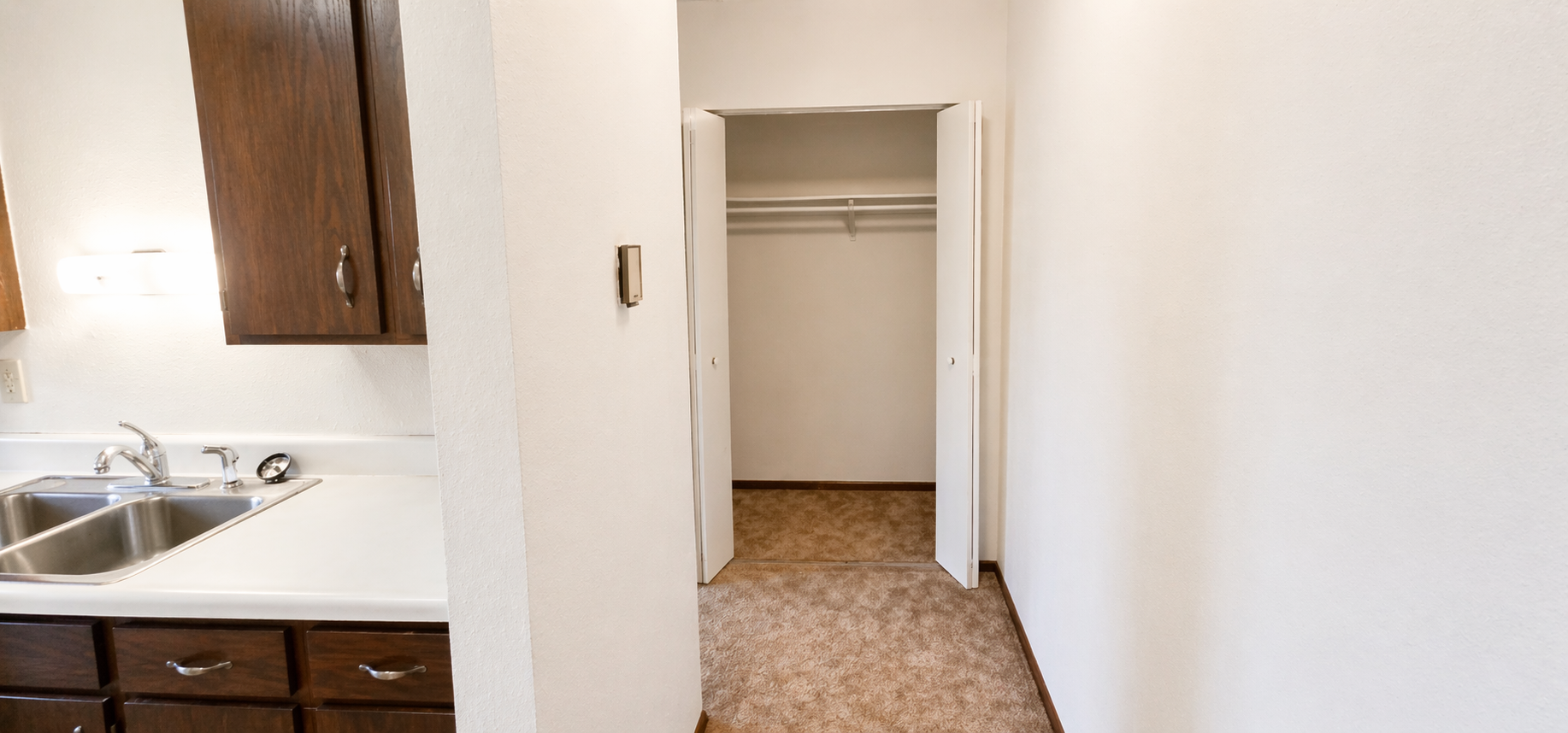 328 Lake Street, Unit 7 Clinton, MN 56225 - Photo 8 of 13