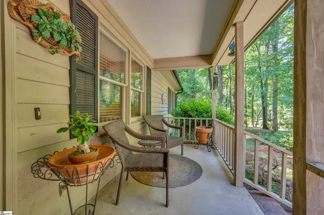 $395,000 | 144 Beechwood W Drive, Columbus, NC 28722