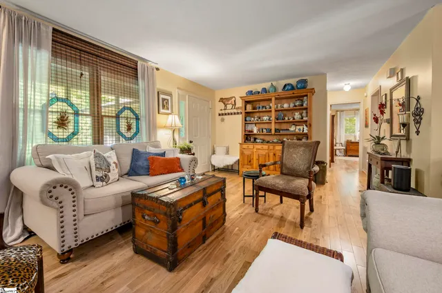 $395,000 | 144 Beechwood W Drive, Columbus, NC 28722