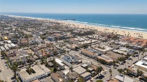 $3,695,000 | 305 14th Street, Huntington Beach, CA 92648