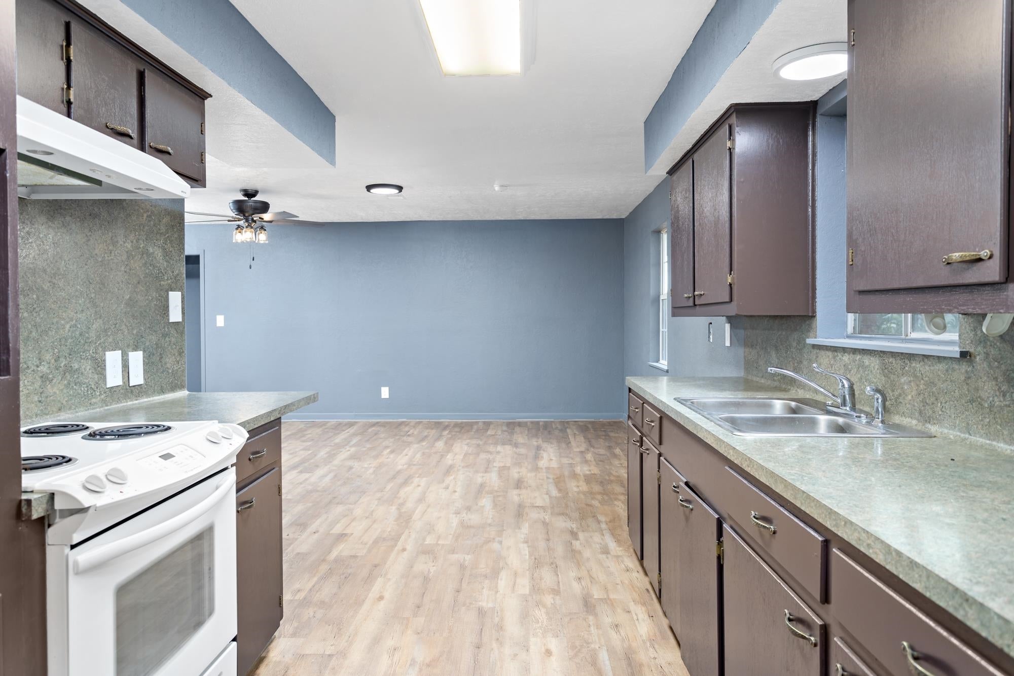 207 Carter Road Winnie, TX 77665 - Photo 12 of 26 Gallery Image 12