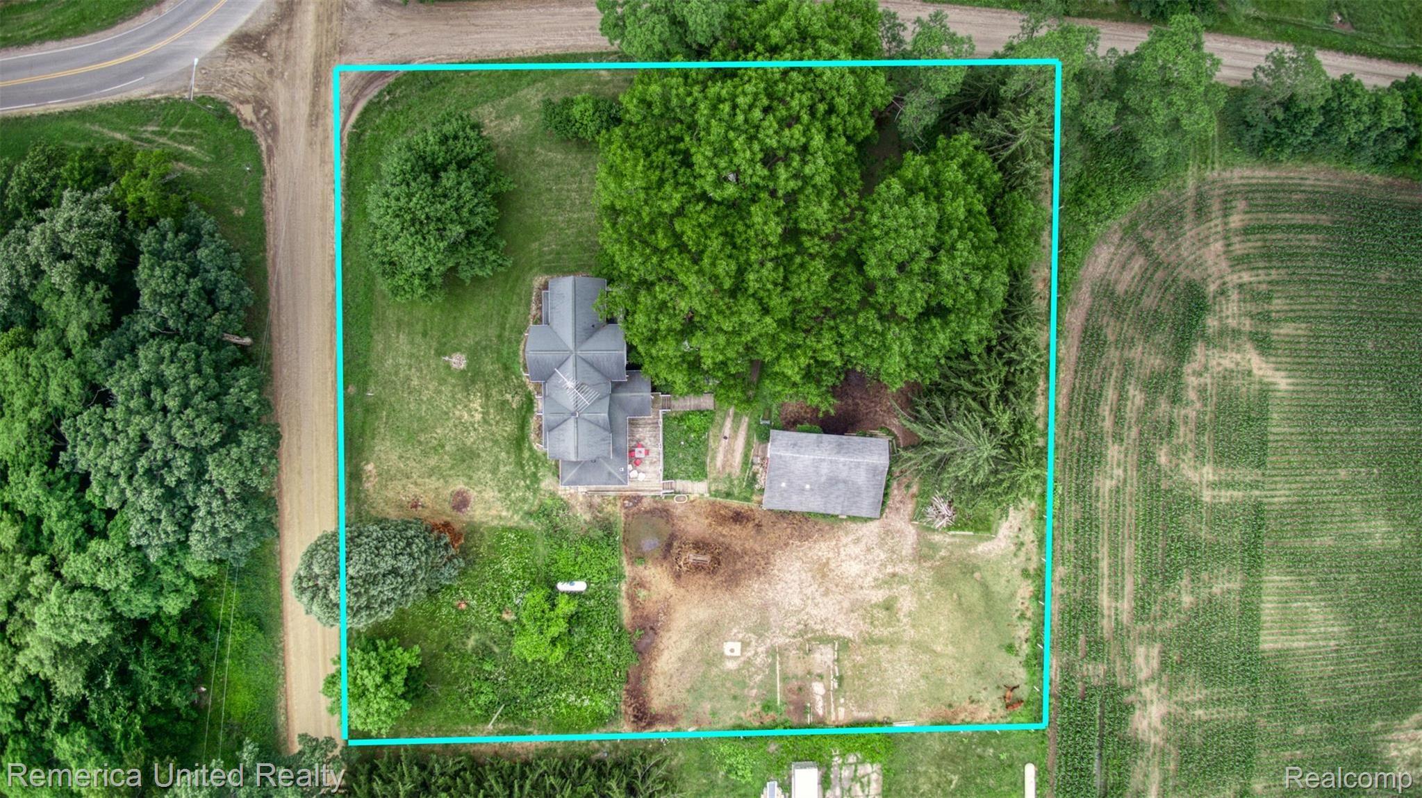 10007 North Fleming Road Fowlerville, MI 48836 - Photo 39 of 39 b (173)_35-2.jpg