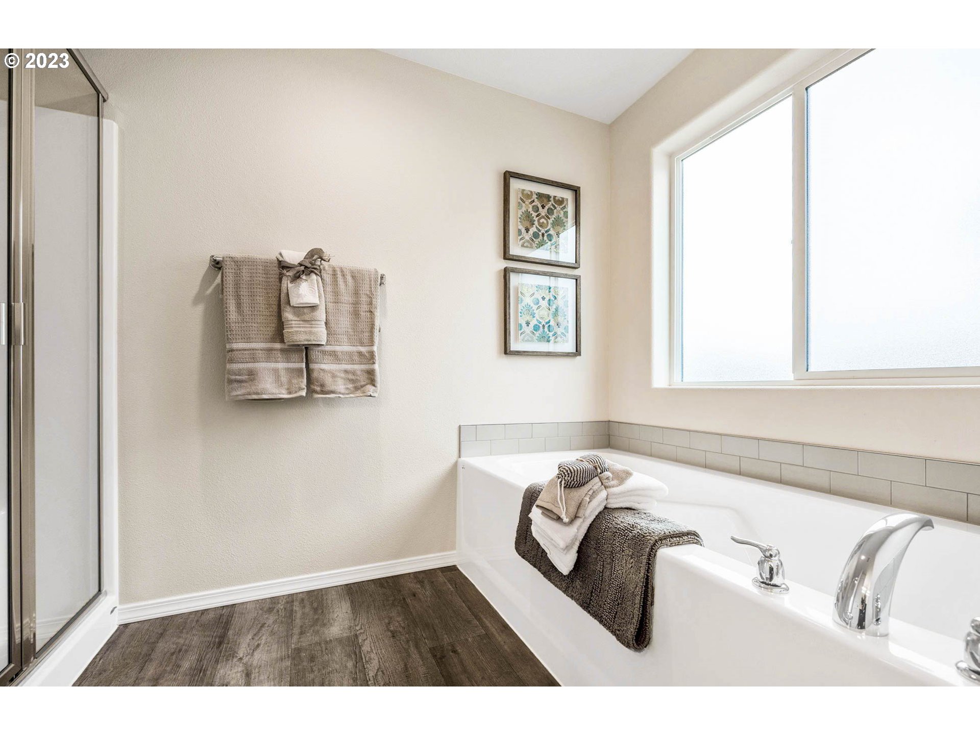 4924 Cedar View Drive Springfield, OR 97478 - Photo 12 of 12 a bedroom with a bed and a window
