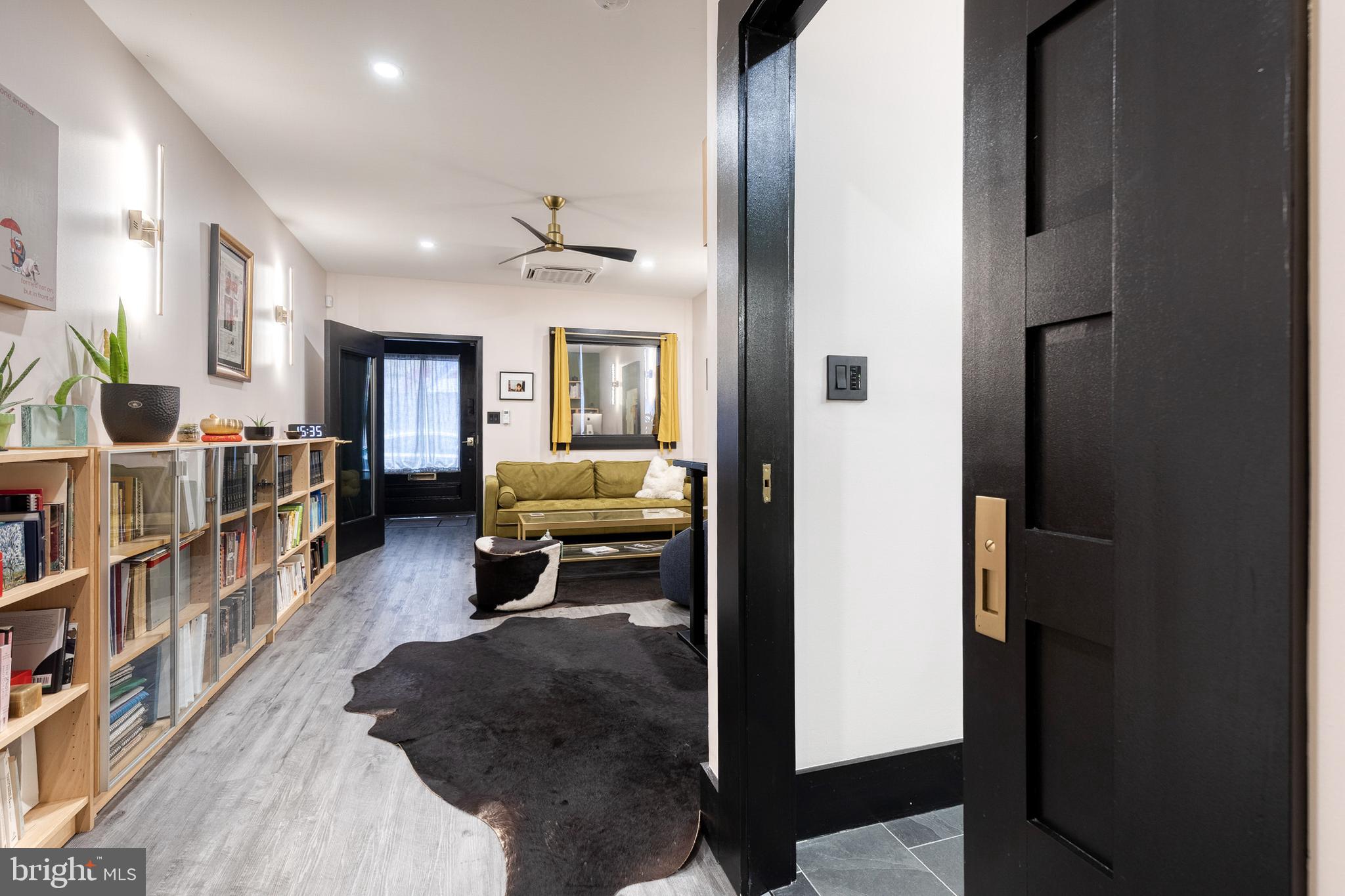 862 Tyson Street Baltimore, MD 21201 - Photo 13 of 62 a living room with furniture and a rug