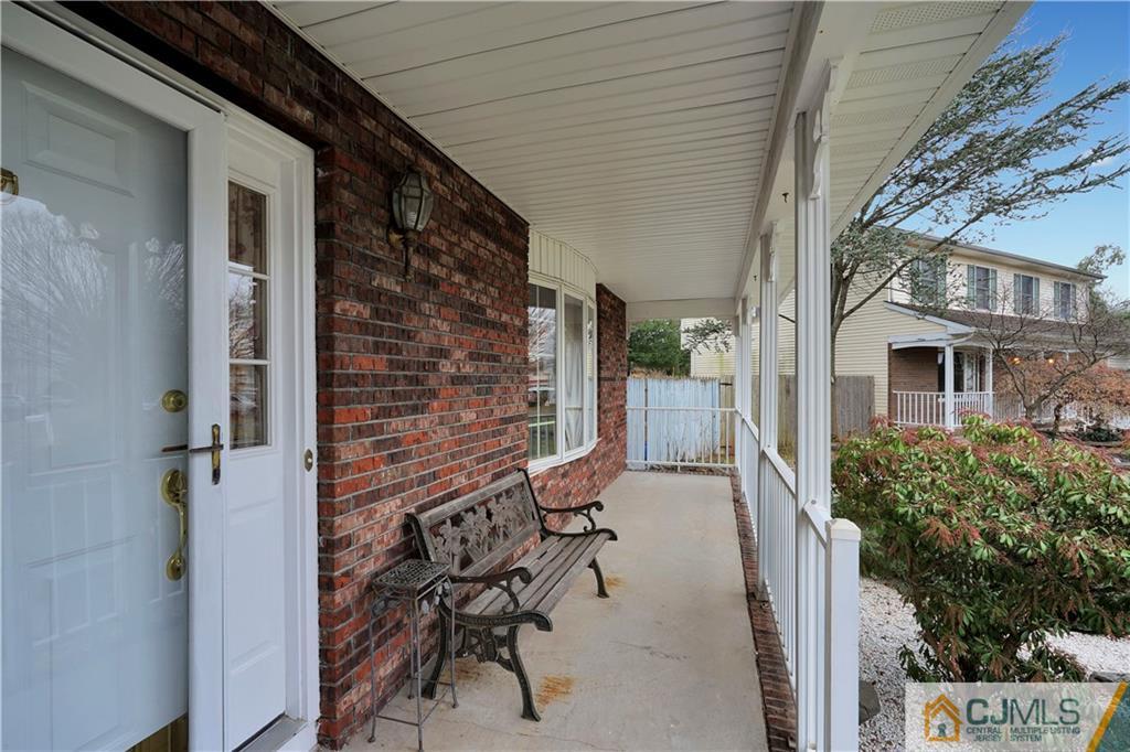 16 Rutherford Court Middlesex, NJ 08846 - Photo 2 of 26 Gallery Image 2
