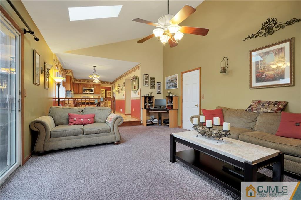 16 Rutherford Court Middlesex, NJ 08846 - Photo 13 of 26 Gallery Image 13