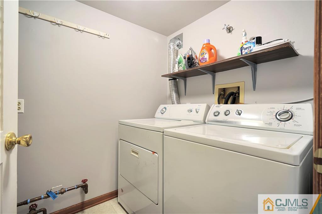 16 Rutherford Court Middlesex, NJ 08846 - Photo 14 of 26 Gallery Image 14