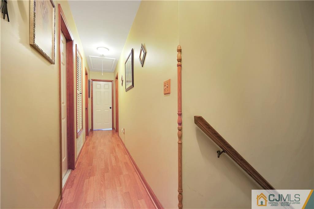 16 Rutherford Court Middlesex, NJ 08846 - Photo 15 of 26 Gallery Image 15